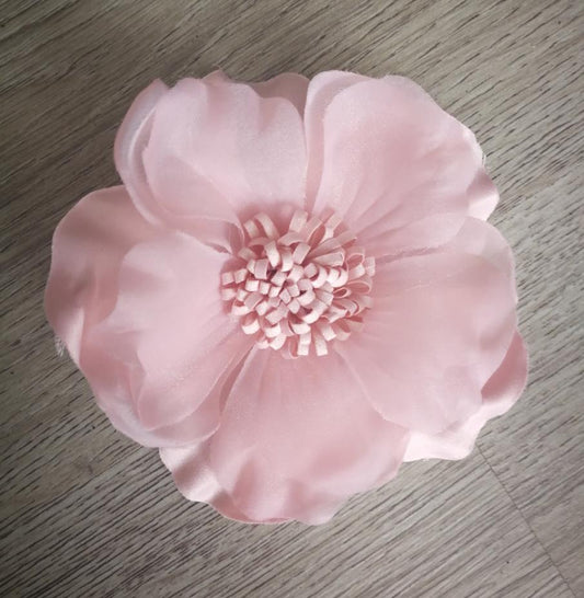 FIORE IN STOFFA ROSA